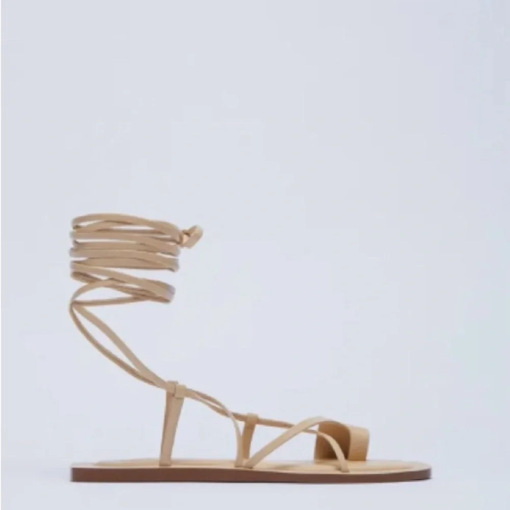 Women's Strappy Square-Toe Sandals in Nude - Picture 2 of 6